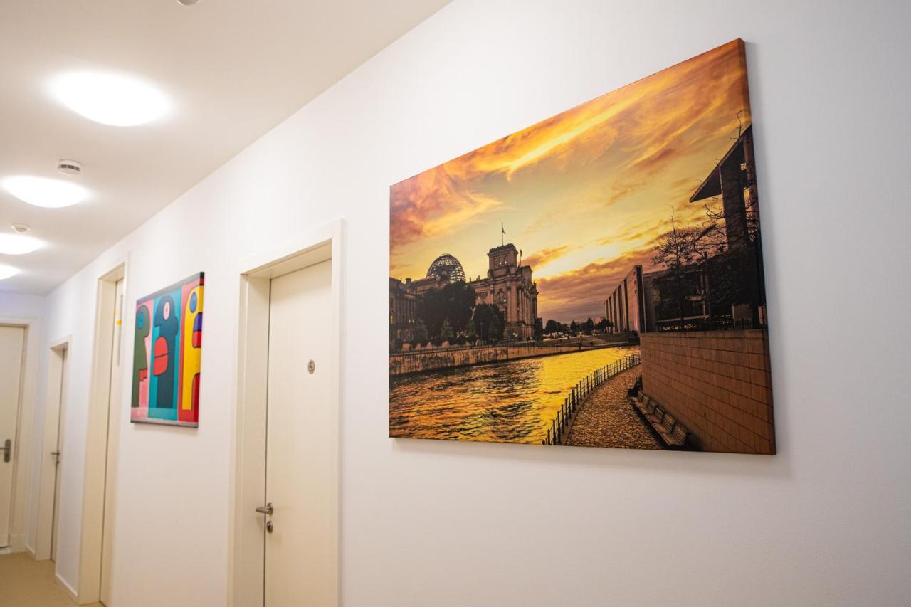 Midel Hostel Berlin Dış mekan fotoğraf
